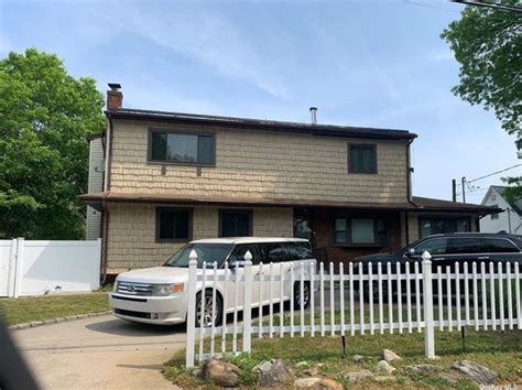 Ronkonkoma, NY Houses & Single Family Homes For Rent.